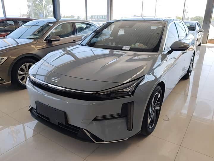 Geely Galaxy L6, 2024 — купить в Нижнем Новгороде под ключ