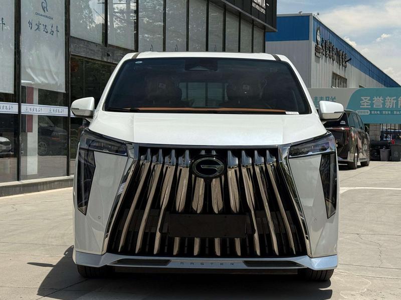 GAC Trumpchi M8 Hybrid, 2026 — фото 2 из 9