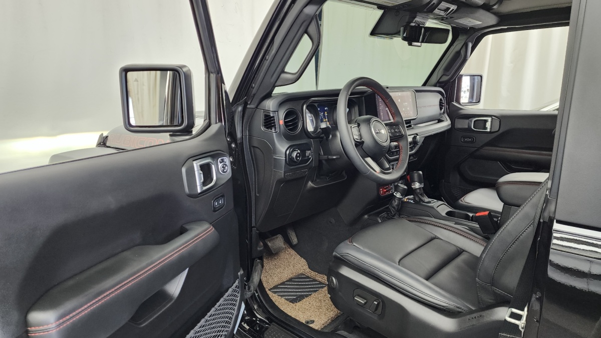 Jeep Wrangler, 2023 — фото 9 из 12
