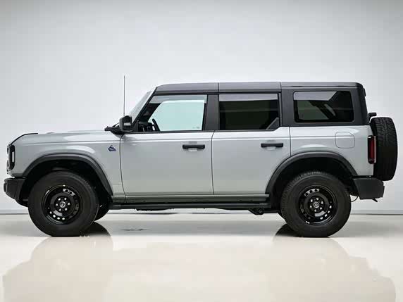 Ford Bronco, 2025 — фото 7 из 9