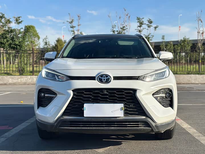 Toyota Wildlander, 2023 — фото 2 из 9