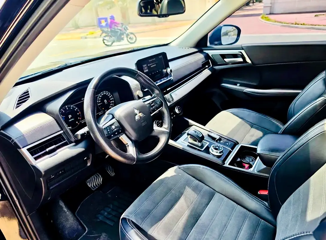Mitsubishi Outlander, 2024 — фото 7 из 9