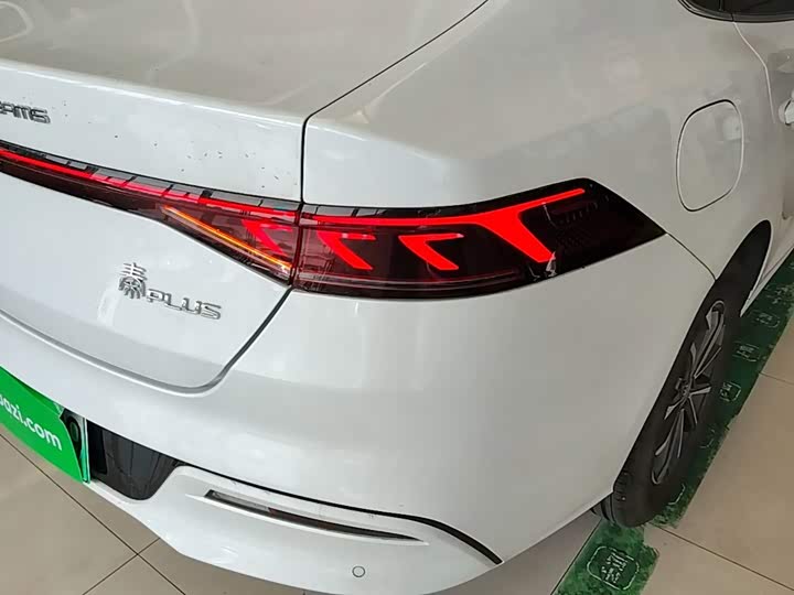BYD Qin Plus, 2024 — фото 8 из 9