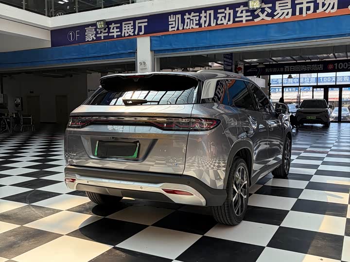 BYD Song L DM-i Hybrid, 2026 — фото 4 из 9