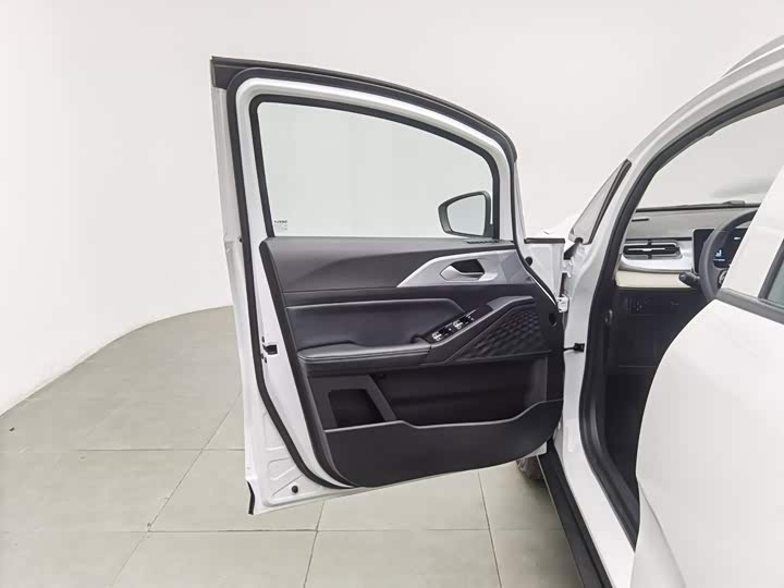 Geely Geometry E Firefly, 2023 — фото 8 из 9