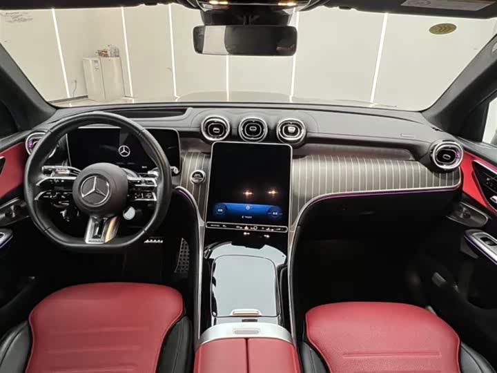 Mercedes-Benz GLC-Class AMG, 2025 — фото 8 из 9