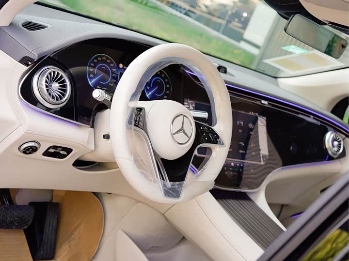 Mercedes-Benz EQS SUV, 2026 — фото 9 из 9