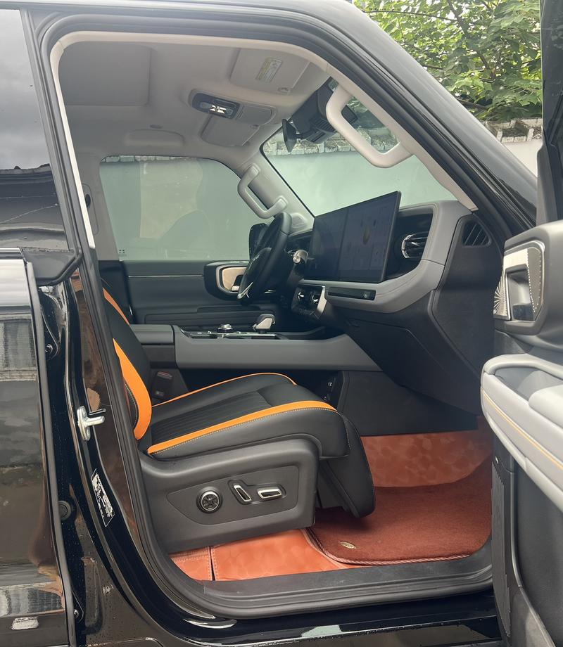 BAIC Beijing BJ40 Hybrid, 2025 — фото 9 из 10