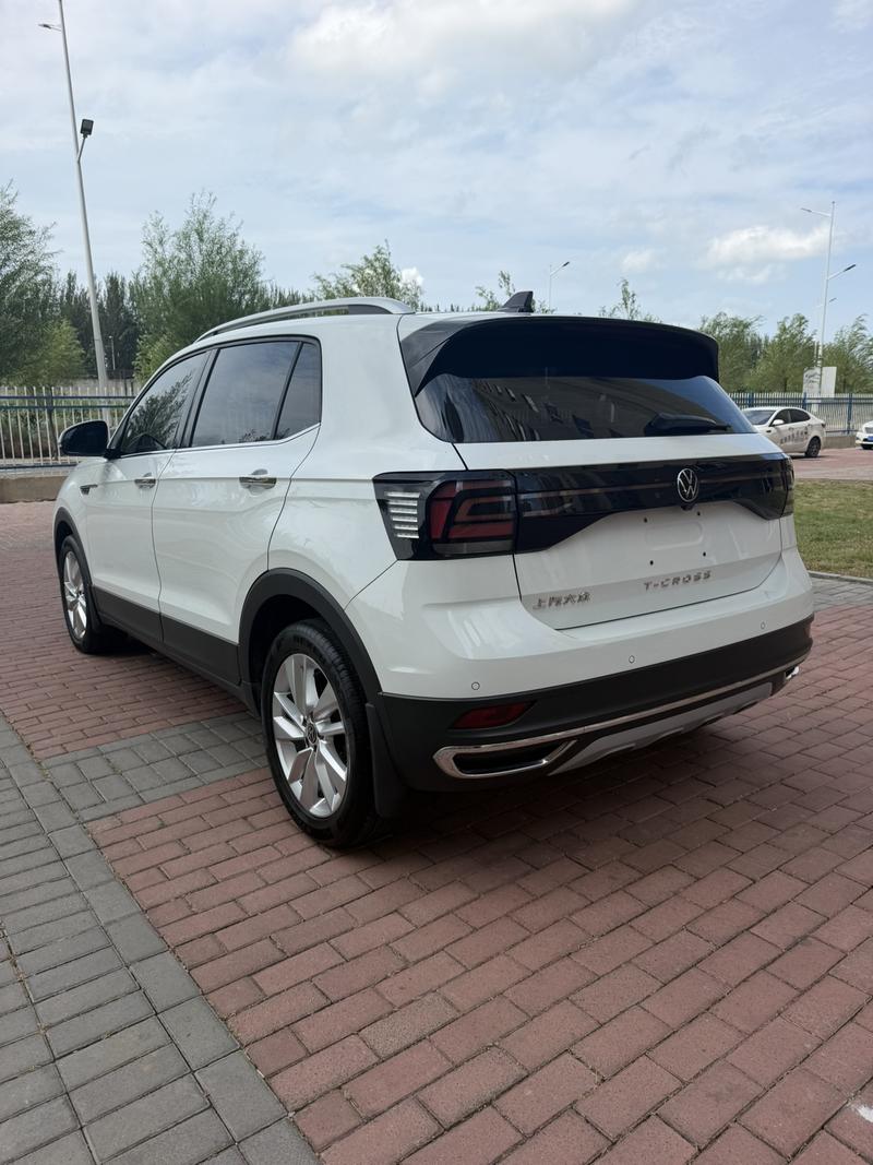 Volkswagen T-Cross, 2023 — фото 3 из 10