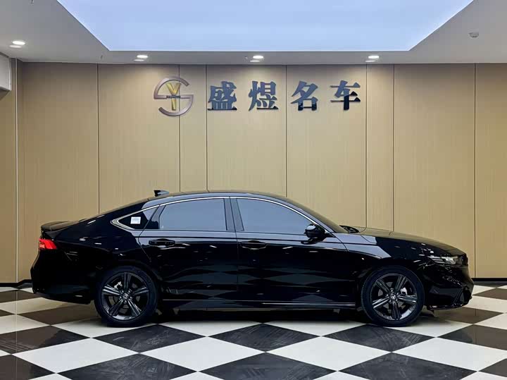 Honda Inspire, 2025 — фото 3 из 9