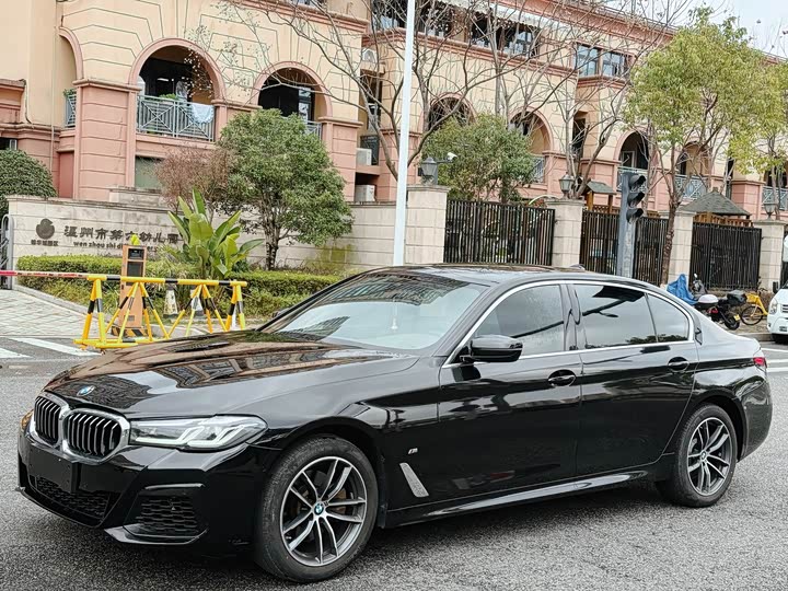 BMW 5 Series, 2023 — фото 3 из 9