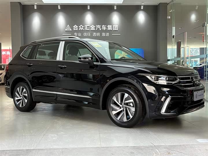 Volkswagen Tiguan L Hybrid, 2025 — фото 3 из 9
