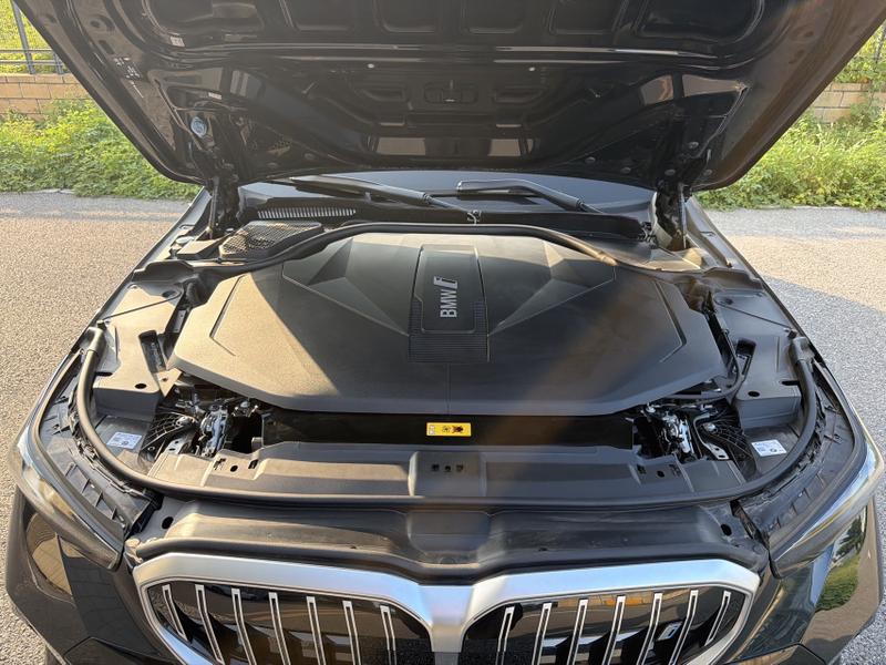 BMW i5, 2025 — фото 7 из 12