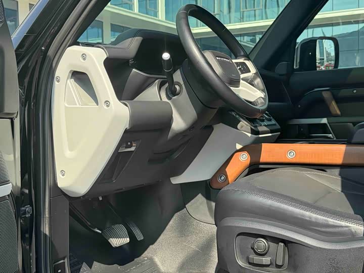 Land Rover Defender, 2022 — фото 9 из 9