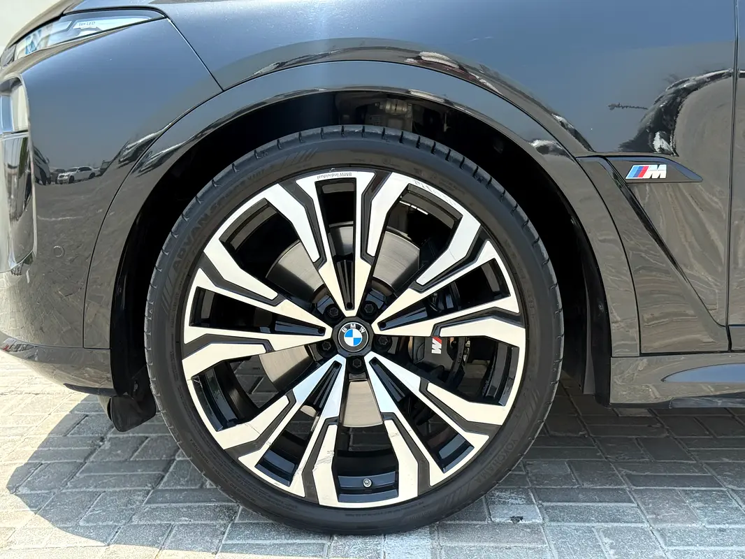 BMW X7, 2023 — фото 10 из 10