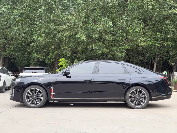 Hongqi H9, 2024 — фото 3 из 9