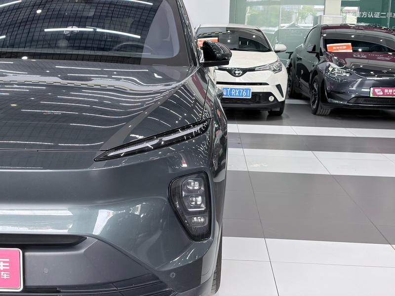 Nio ES8, 2023 — фото 7 из 12