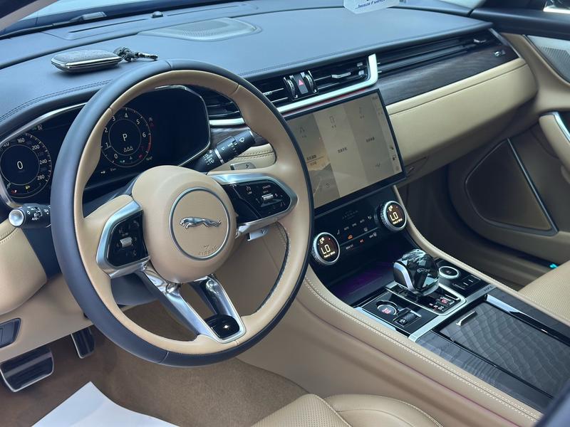 Jaguar XF L, 2025 — фото 8 из 12