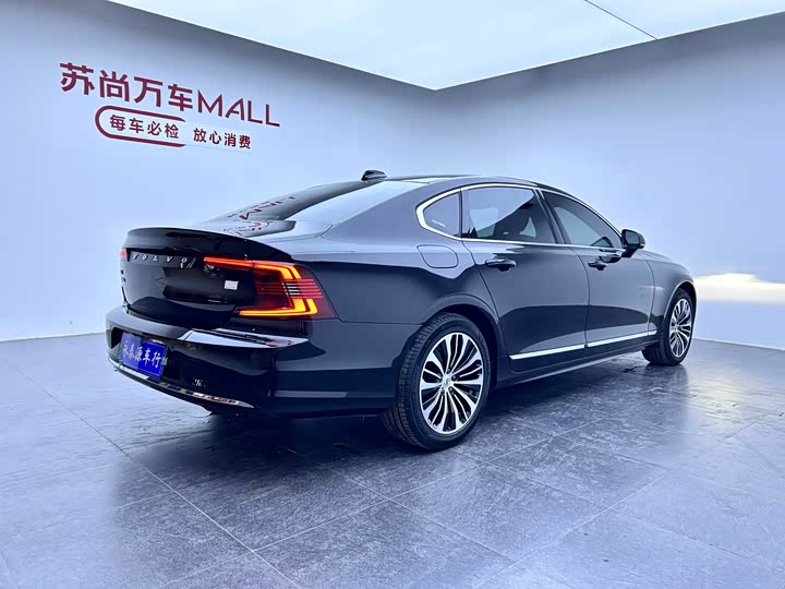 Volvo S90 Hybrid, 2023 — фото 6 из 9
