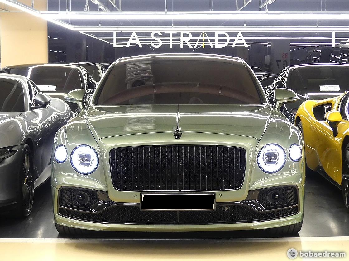 Bentley Flying Spur, 2022 — купить в Саратове под ключ