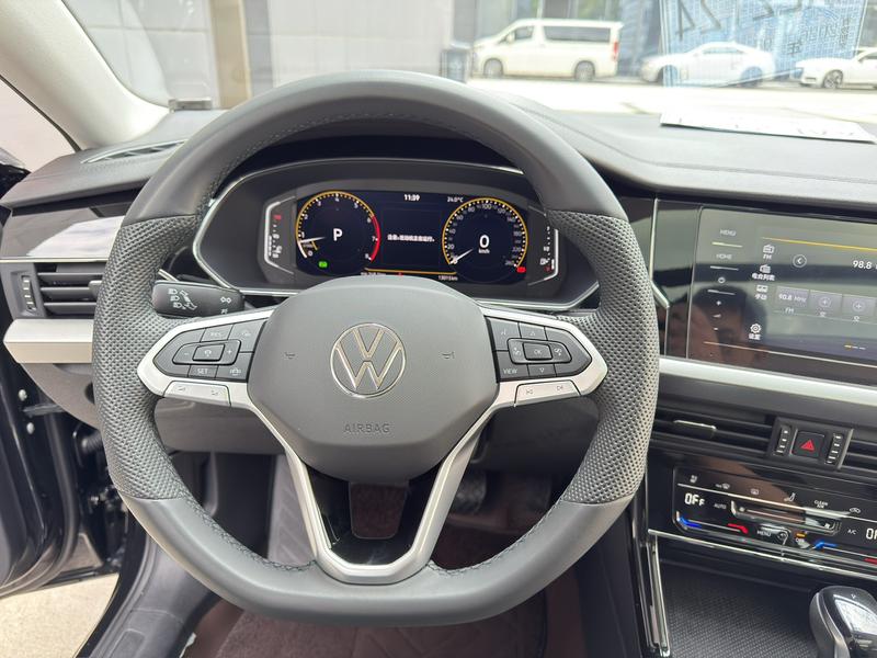 Volkswagen Passat, 2025 — фото 9 из 12