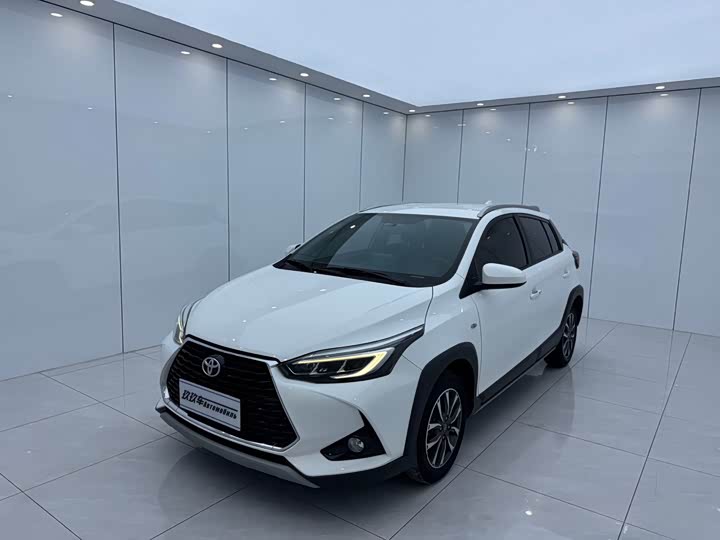 Toyota Yaris L Hatchback, 2022 — купить в Орле под ключ