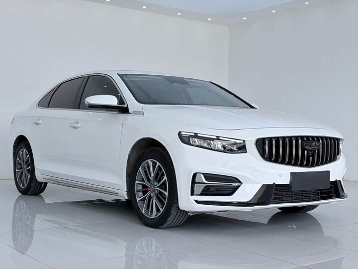 Geely Preface, 2022 — фото 3 из 9