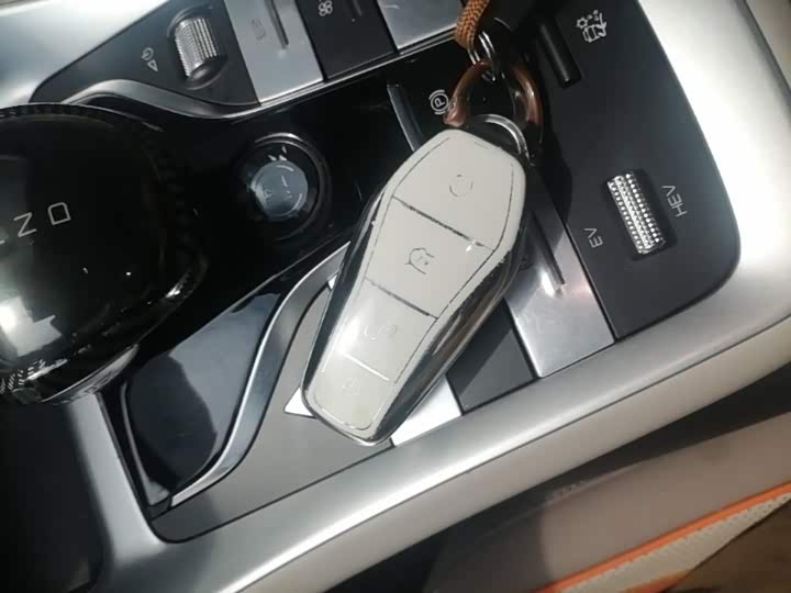 BYD Song Pro Hybrid, 2024 — фото 9 из 9