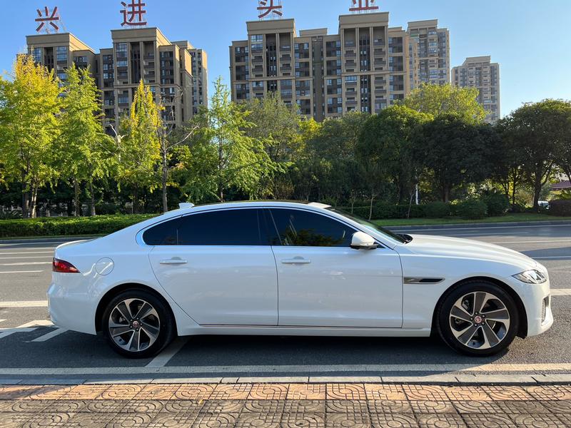 Jaguar XF L, 2022 — фото 8 из 12