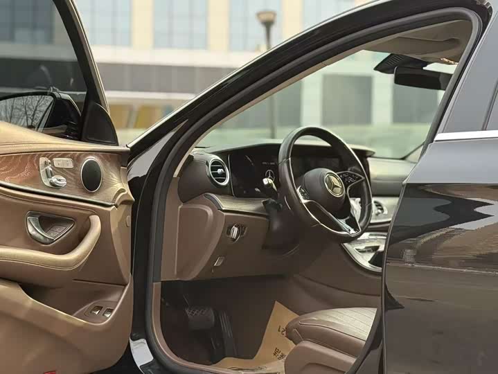 Mercedes-Benz E-Class Hybrid, 2022 — фото 4 из 9