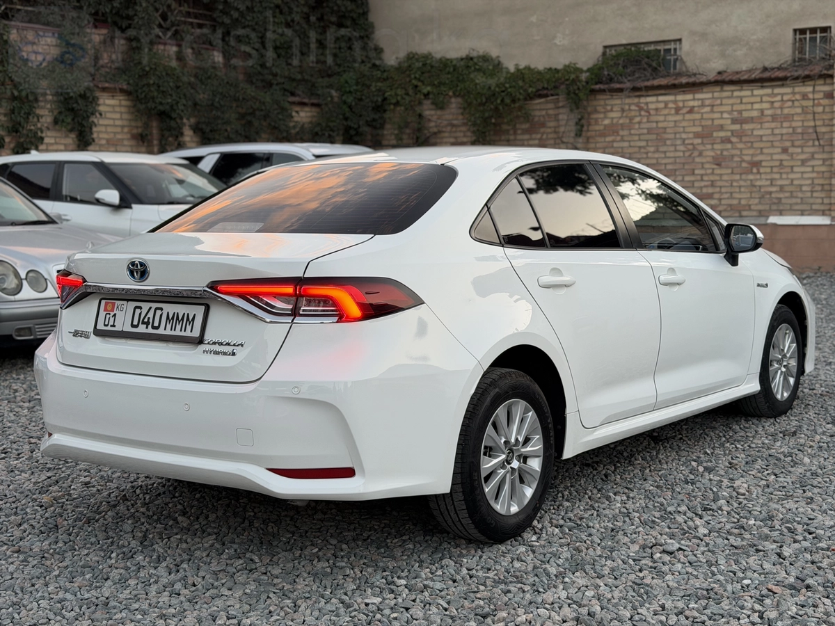 Toyota Corolla, 2021 — фото 4 из 12