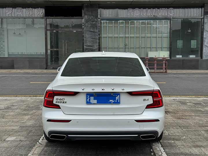 Volvo S60, 2021 — фото 8 из 9