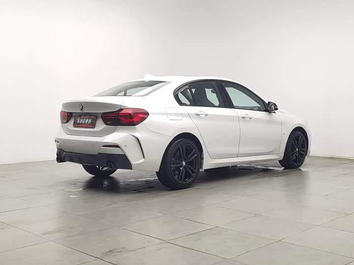 BMW 1 Series, 2023 — фото 2 из 9