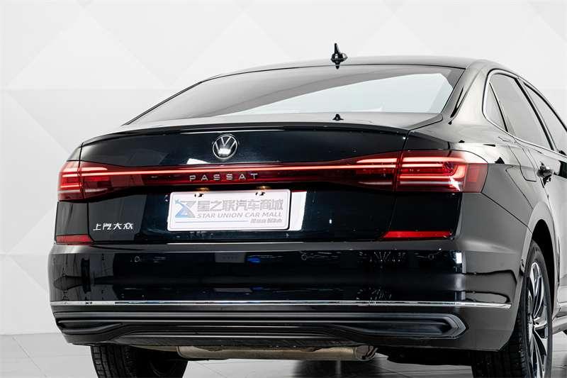 Volkswagen Passat, 2024 — фото 2 из 12