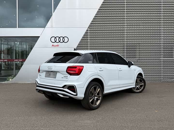 Audi Q2L, 2024 — фото 4 из 9