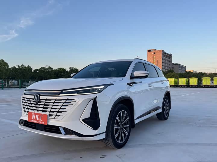 Changan CS75 Plus, 2023 — купить в Санкт-Петербурге под ключ
