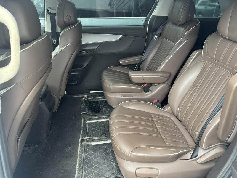 Roewe iMax 8, 2023 — фото 7 из 10