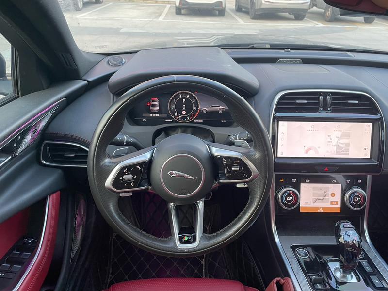 Jaguar XE L, 2022 — фото 10 из 12