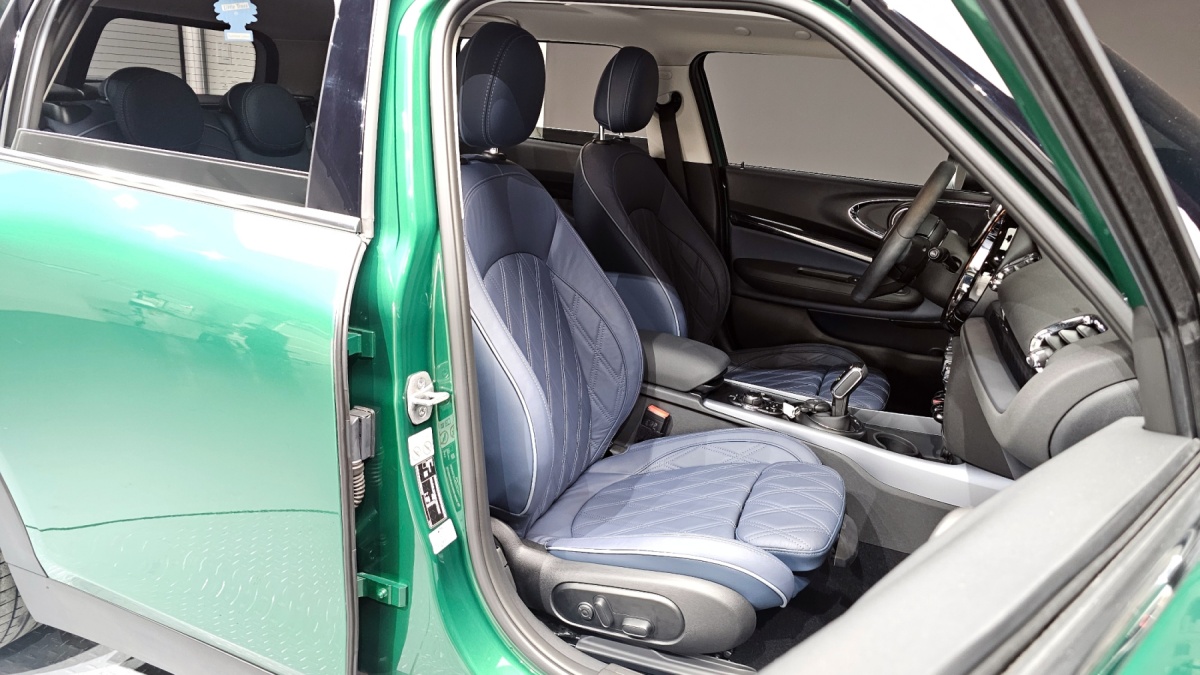 Mini Clubman, 2022 — фото 12 из 12