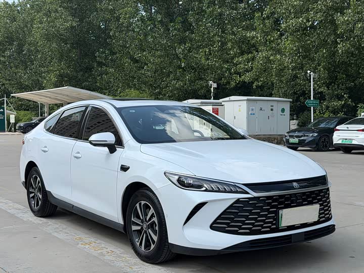 BYD Qin Plus, 2025 — фото 3 из 9