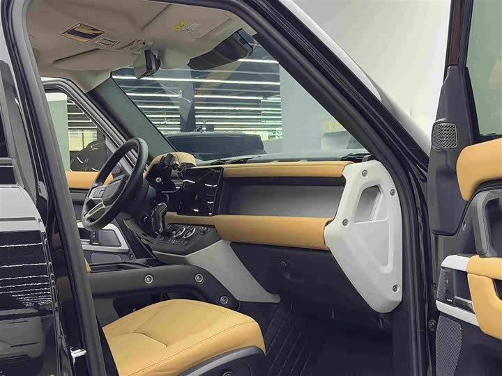 Land Rover Defender, 2024 — фото 8 из 9