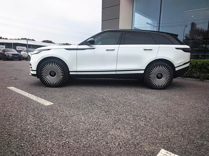 Land Rover Range Rover Velar, 2026 — фото 4 из 9