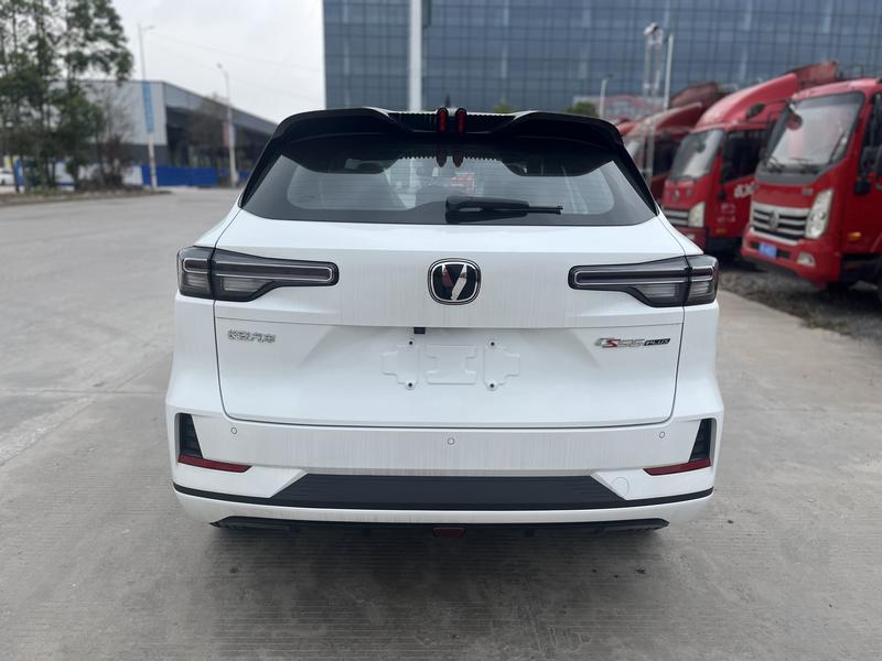 Changan CS55 Plus Hybrid, 2026 — фото 5 из 12