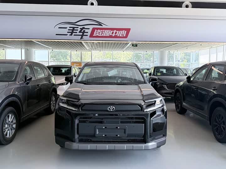 Toyota RAV4, 2025 — фото 2 из 7