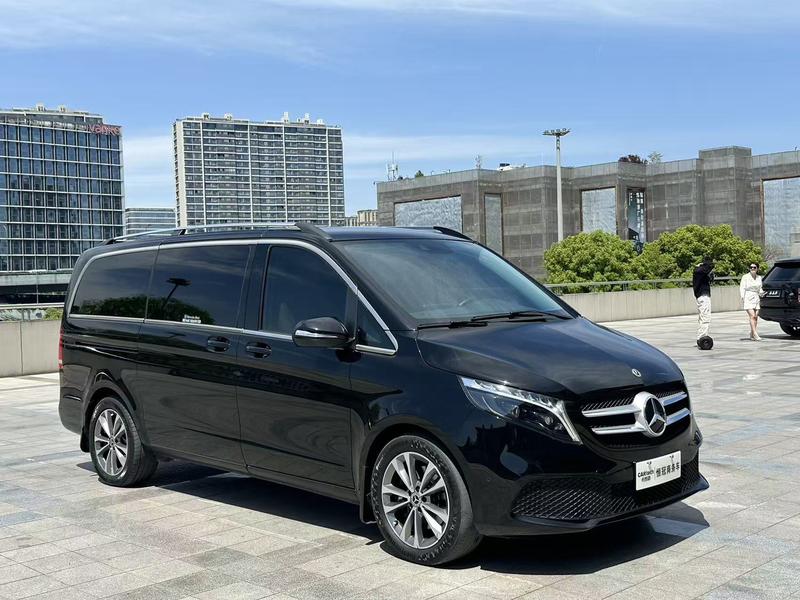 Mercedes-Benz V-Class, 2024 — фото 3 из 12
