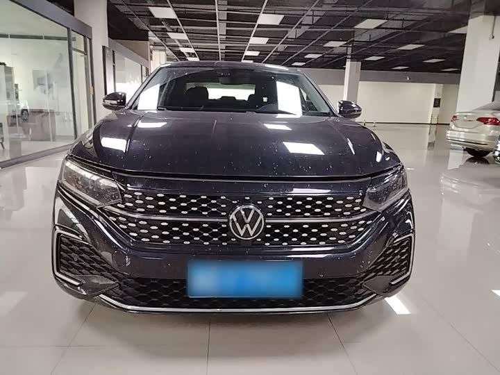 Volkswagen Passat, 2023 — фото 3 из 9