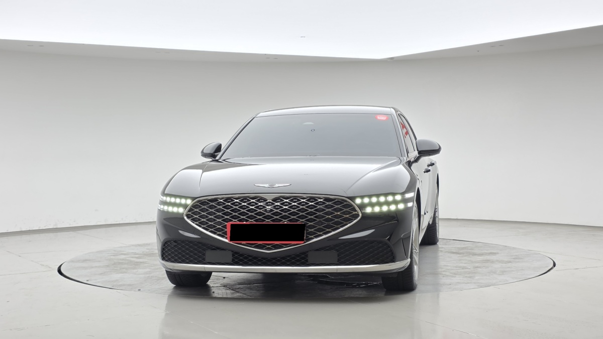 Genesis G90, 2023 — фото 3 из 12