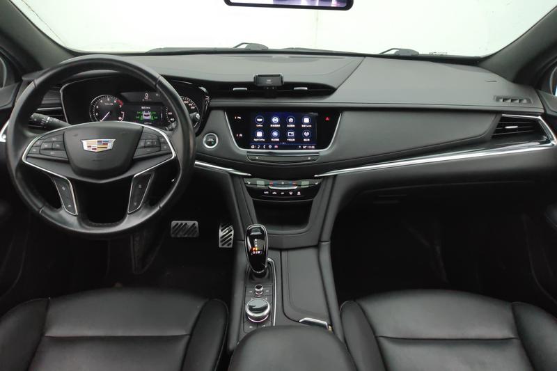 Cadillac XT5, 2022 — фото 10 из 12
