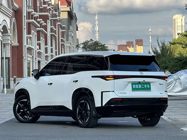 Toyota bZ3X, 2025 — фото 5 из 9