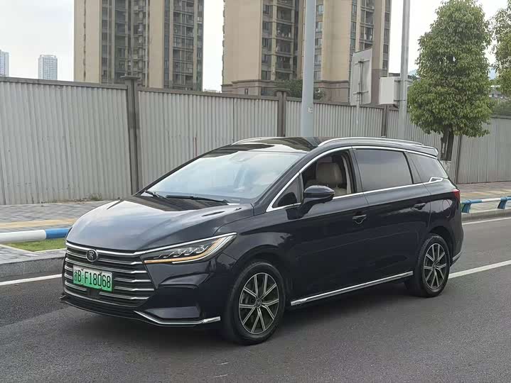 BYD Song Max Hybrid, 2022 — купить в Самаре под ключ